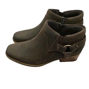 Clarks Collection Women Brown Leather Buckle Zip Ankle Boots Block Heel Suze 7.5